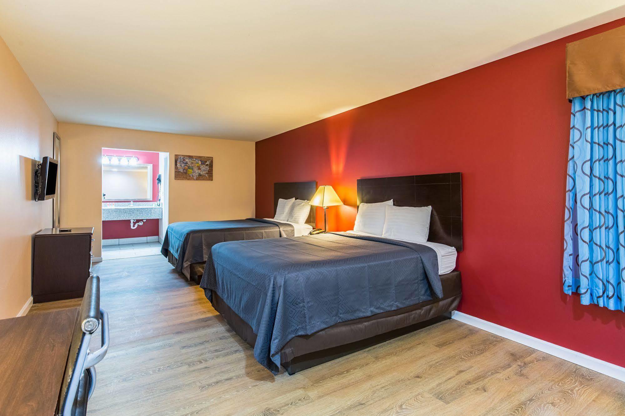 Quality Inn & Suites Bridge City Orange Esterno foto